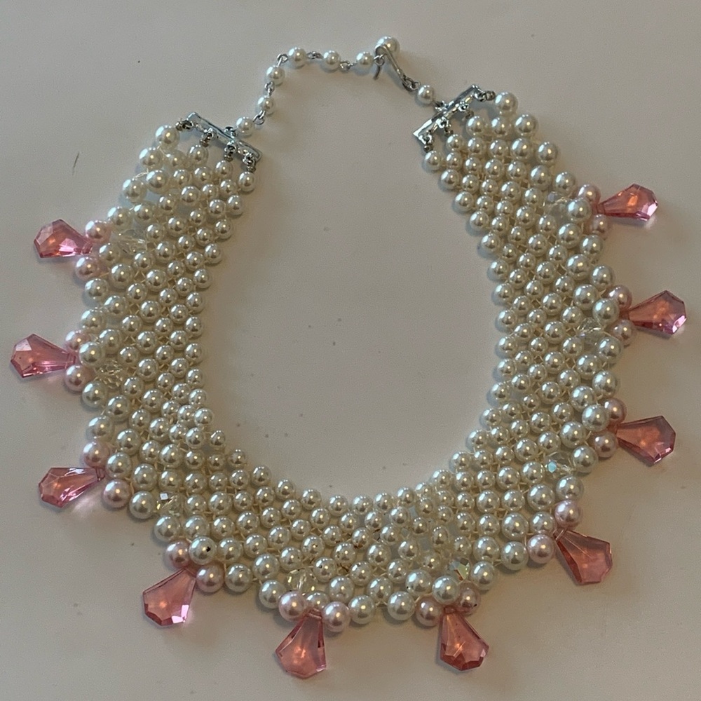 Pearl Collar Necklace with Pink Crystal Drops
